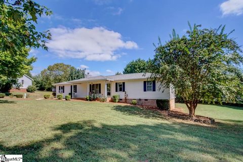 205 Roxbury Lane sold home in Berry'S Pond, Duncan, SC