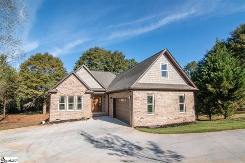 213 Nanie Myree Lane sold home in Mosteller, Wellford, SC