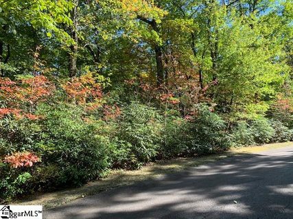 37 Cliff Ridge Drive