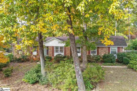 215 Crestwood Drive