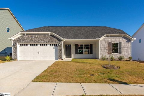 102 Mitford Way