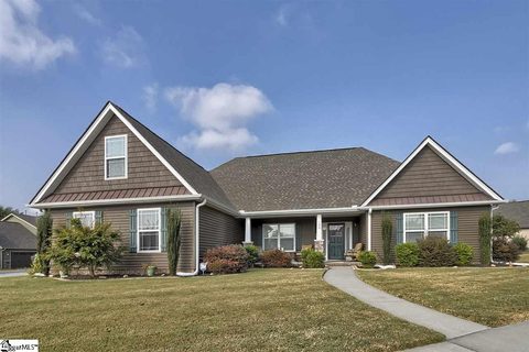Homes in Fowler Chase, Simpsonville