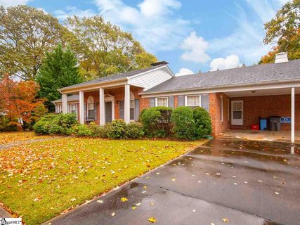 15 E Chaucer Road