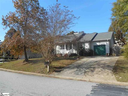 16 Colombard Court sold home in Vineyard At Planters Row, Mauldin, SC