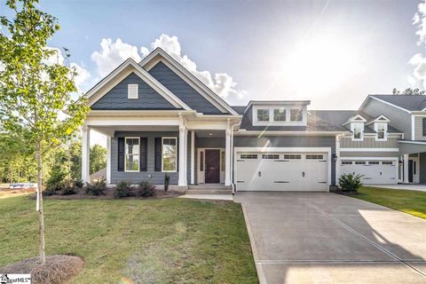 601 Creekside Bluff