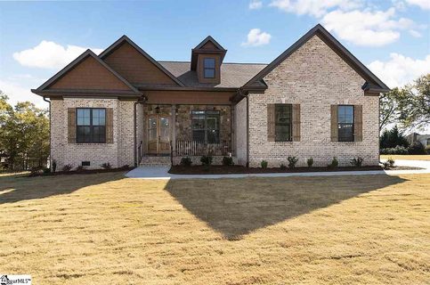 142 Enclave Drive sold home in Enclave At Willow Creek, Greer, SC