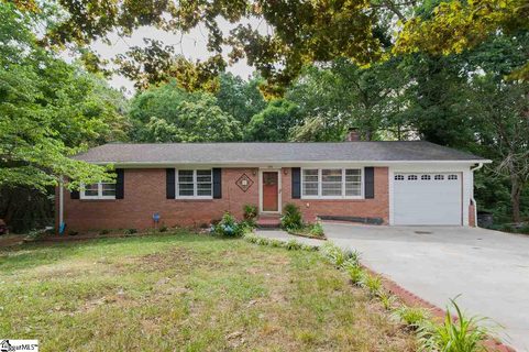 118 Sunderland Drive