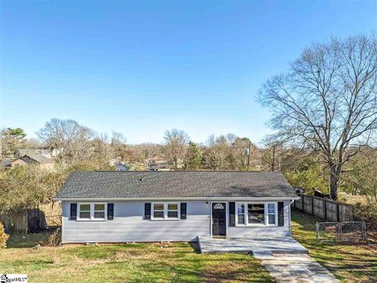 104 Abbotsford Drive