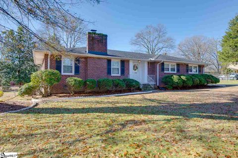 14 Lisa Drive