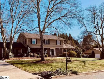 207 Castlewood Drive