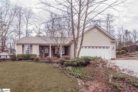 221 Abigail Lane sold home in Tyger Woods, Greer, SC