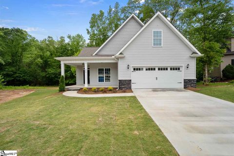 543 Winsland Way