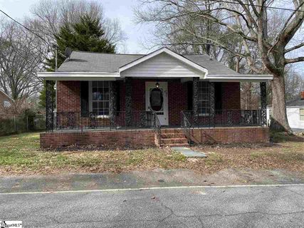 107 Woodland Drive sold home in Woodland Heights, Fountain Inn, SC