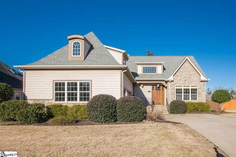 524 Horton Grove Road sold home in Dillard Creek Crossing, Greer, SC