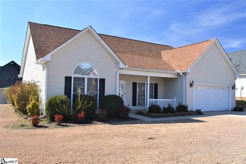 121 Lauren Wood Circle sold home in Lauren Woods, Taylors, SC