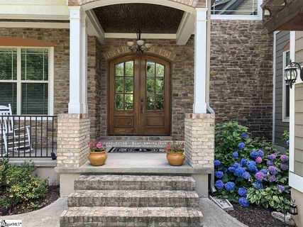 618 Park Ridge Circle