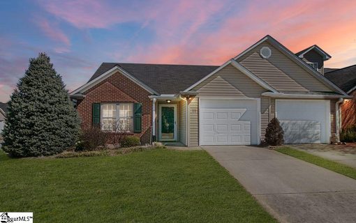 11 Magnolia Crest Drive