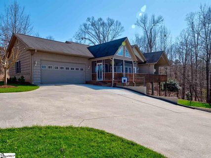 301 Falling Leaf Court sold home in Mountain View Pointe, Seneca, SC