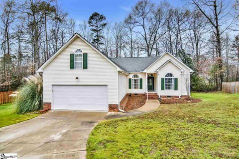 106 Colombard Court sold home in Vineyard At Planters Row, Mauldin, SC