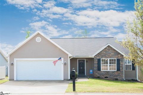 407 Lynnell Way