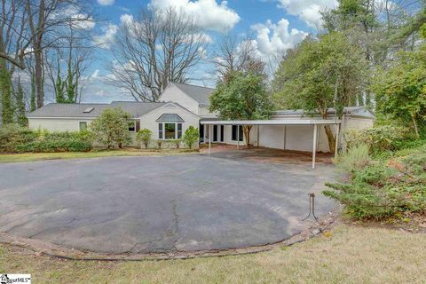 1027 Altamont Road