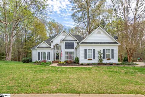 301 Farmwood Drive sold home in Woodgreen, Fountain Inn, SC