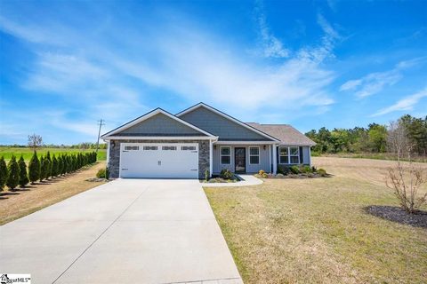 59 Macle Court
