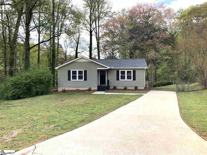 4 Cloverdale Court