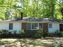 114 Sutton Drive sold home in Taylors, SC