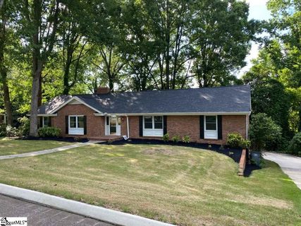 13 Indian Springs Drive sold home in Lake Forest Heights, Greenville, SC