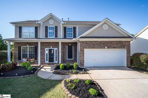 112 Saddlebrook Lane