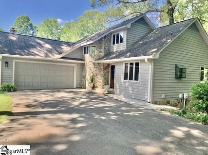 702 Lakewinds Boulevard