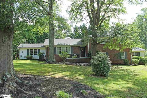 11 Lake Fairfield Drive