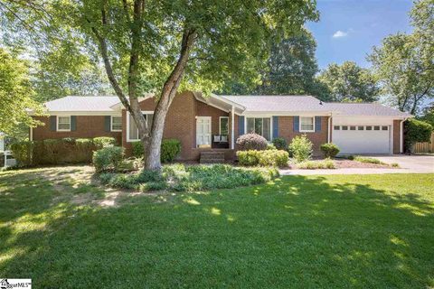 502 E Hackney Road sold home in River Downs, Greer, SC