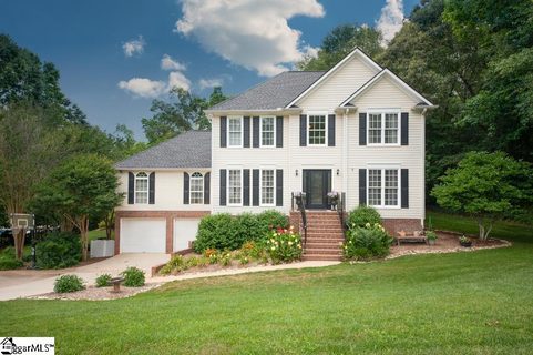 204 Farmwood Drive sold home in Woodgreen, Fountain Inn, SC
