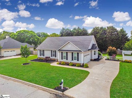4 Iveyrose Court sold home in Rosemont, Simpsonville, SC