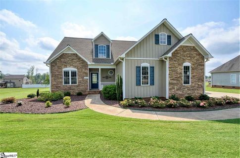 472 Carriage Gate Drive sold home in Carriage Gate, Wellford, SC