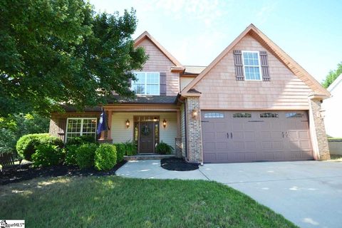 408 Chestnut Woods Court