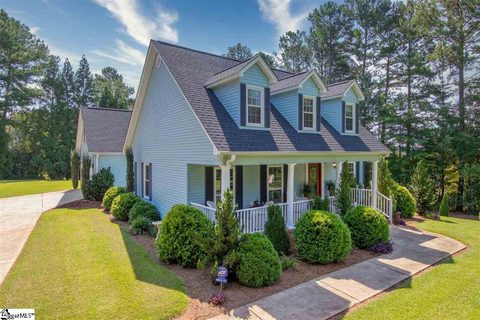 404 Sapphire Court