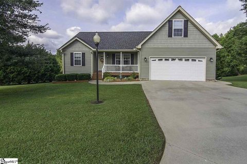 6 Country Knolls Drive sold home in Country Knolls, Greer, SC