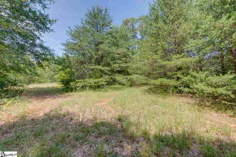 114 S Embler Court sold lot in Woodlands, Taylors, SC