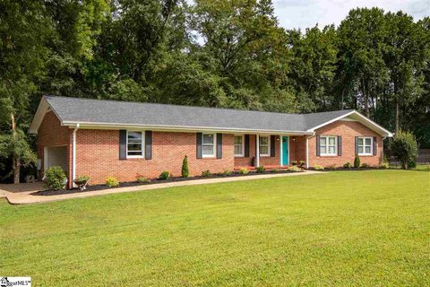 1153 Lakeview Drive sold home in Colonial Acres, Greenville, SC