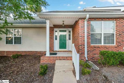 4 Hillside Glen Drive