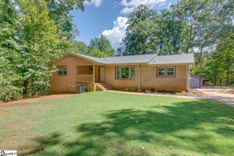 118 Montis Drive