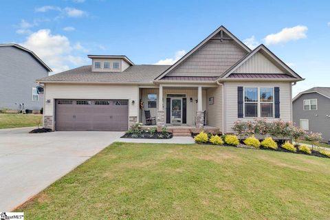 412 Golden Amber Lane