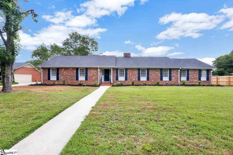 6 Westchester Road sold home in Pilgrims Point, Greenville, SC