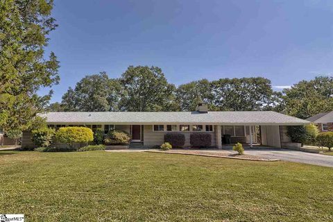 6 Burgundy Drive