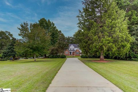 300 Bass Cove Drive sold home in Waters Edge, Taylors, SC