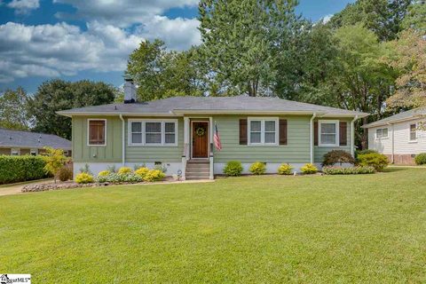 11 Brentwood Drive