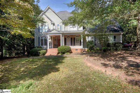 203 Country Club Drive sold home in Country Club Place, Laurens, SC